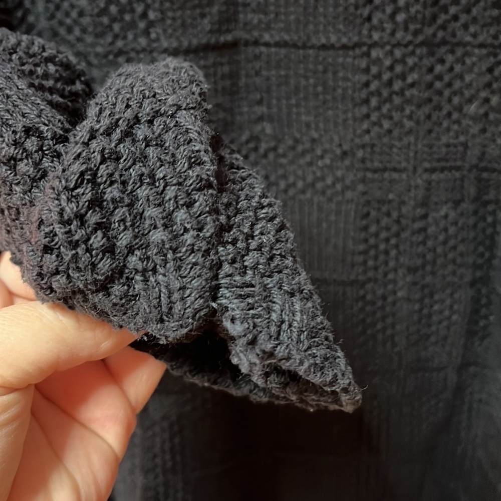 Sweater - Picture 4 of 5